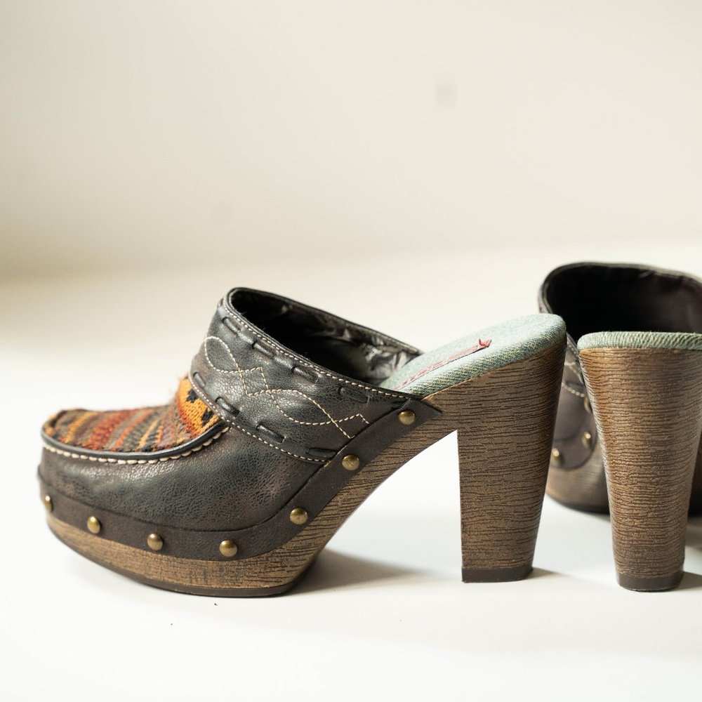 Boho clogs
